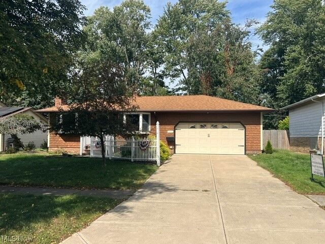 Property Photo: 13898 Franklyn Boulevard OH 44142