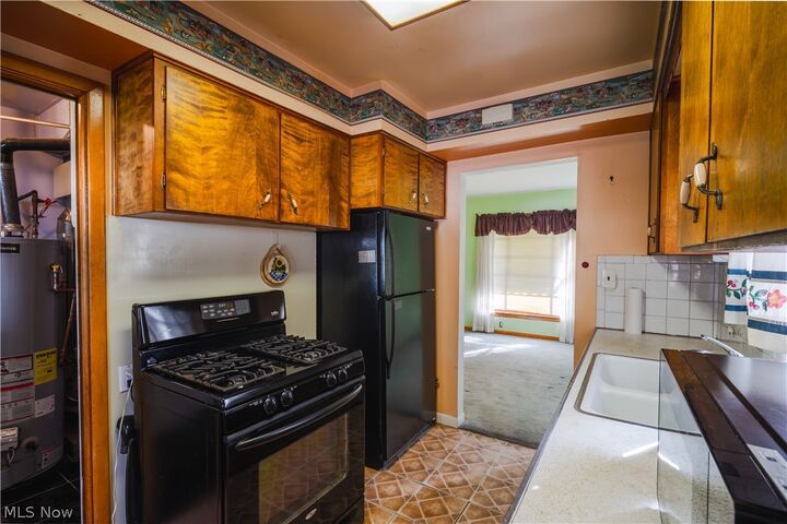 Property Photo:  14116 Carrydale Avenue  OH 44111 