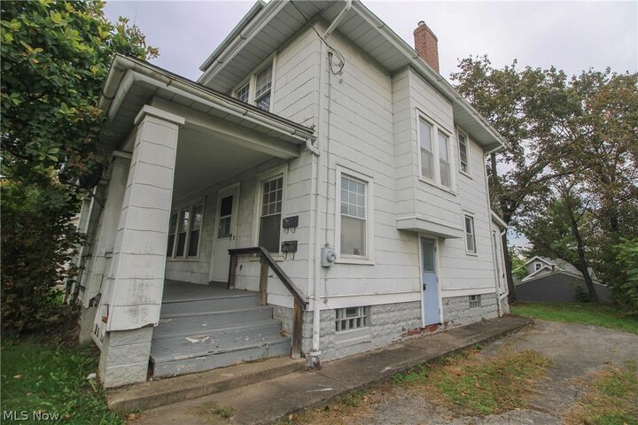 Property Photo: 3908 Mahoning Avenue OH 44515