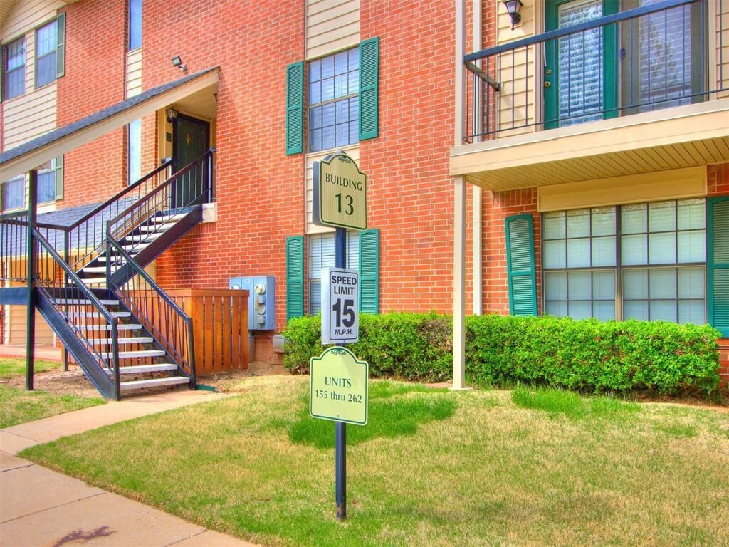 Property Photo: 4400 Hemingway Drive 256 OK 73118