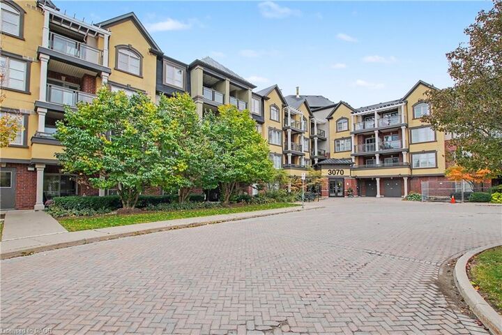 Property Photo:  3070 Rotary Way 308  ON L7M 0H1 