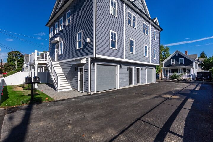 Property Photo:  30 Maple St 2  MA 02453 