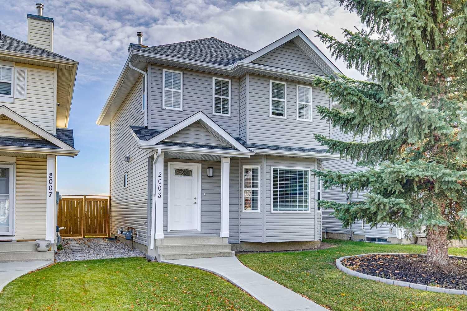 Property Photo:  2003 Country Hills Circle NW  AB T3K 4W7 