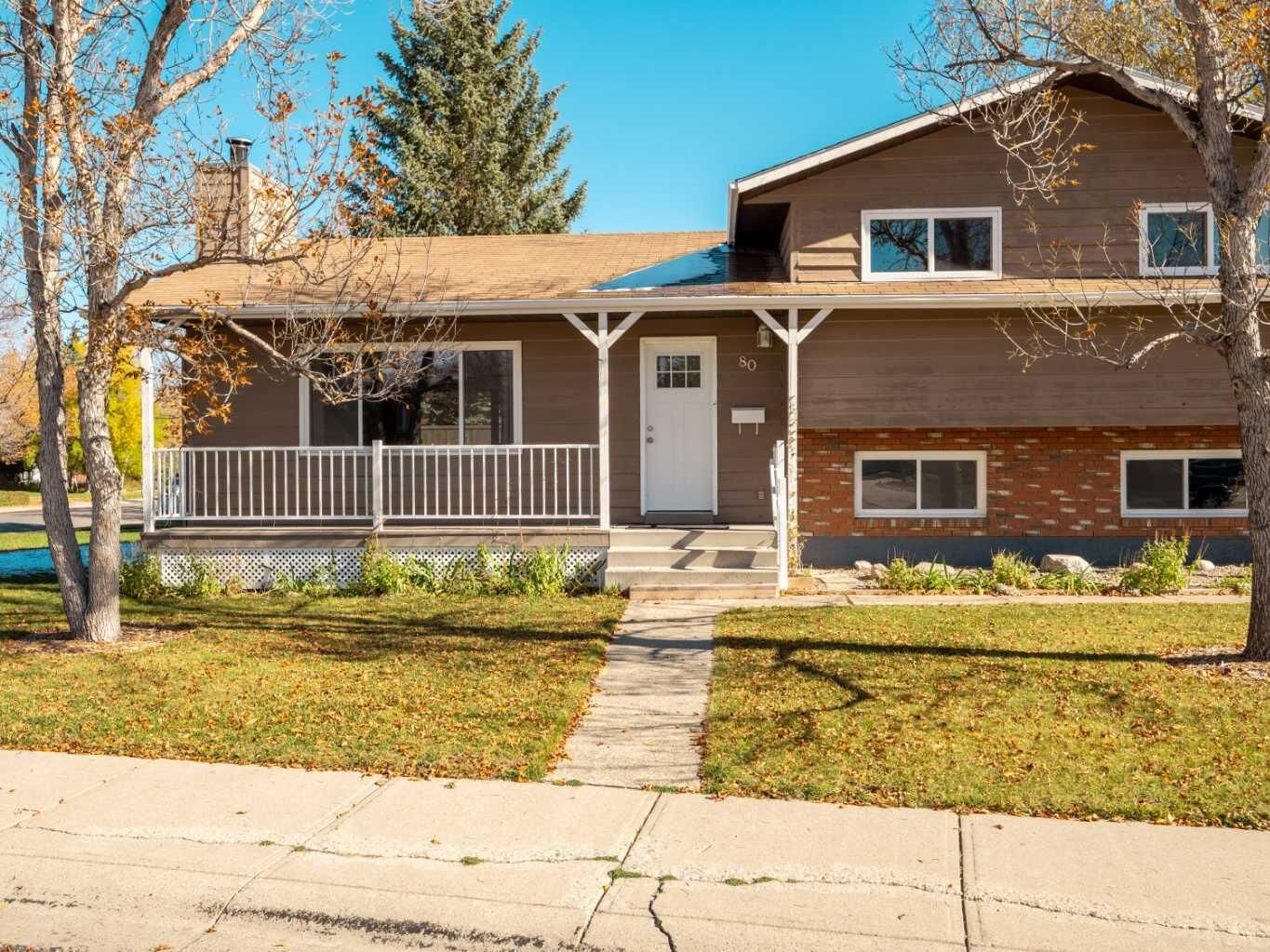 Property Photo:  80 Ojibwa Road W  AB T1K 5L1 
