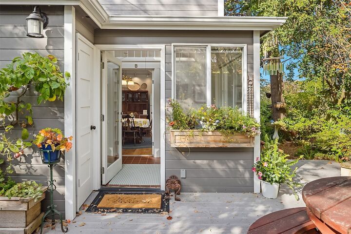 Property Photo: 522 Dayton Street WA 98020