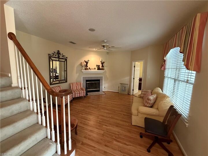 Property Photo:  905 Lakecrest Ct  VA 23602 