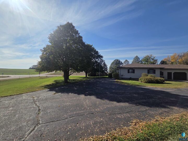 Property Photo:  26459 459th Ave  SD 57033 