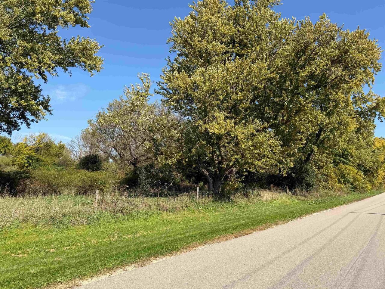 Property Photo:  4.78 Acres E Creek Road  WI 53546 