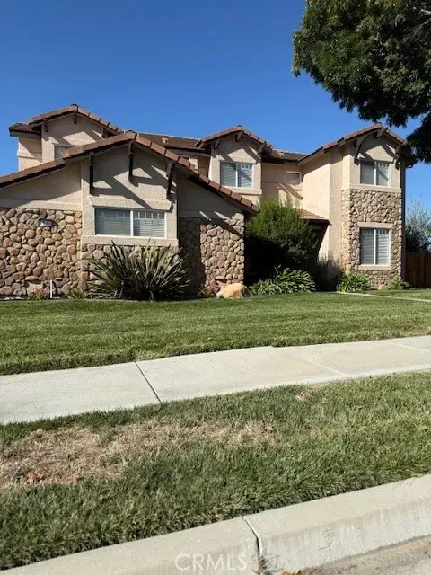 Property Photo: 1711 Skyview Drive CA 93446