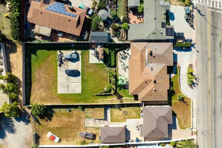 Property Photo:  881 First Avenue  CA 91911 