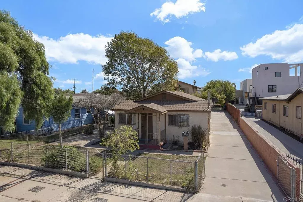 Property Photo: 1671-73 Donax Avenue CA 92154