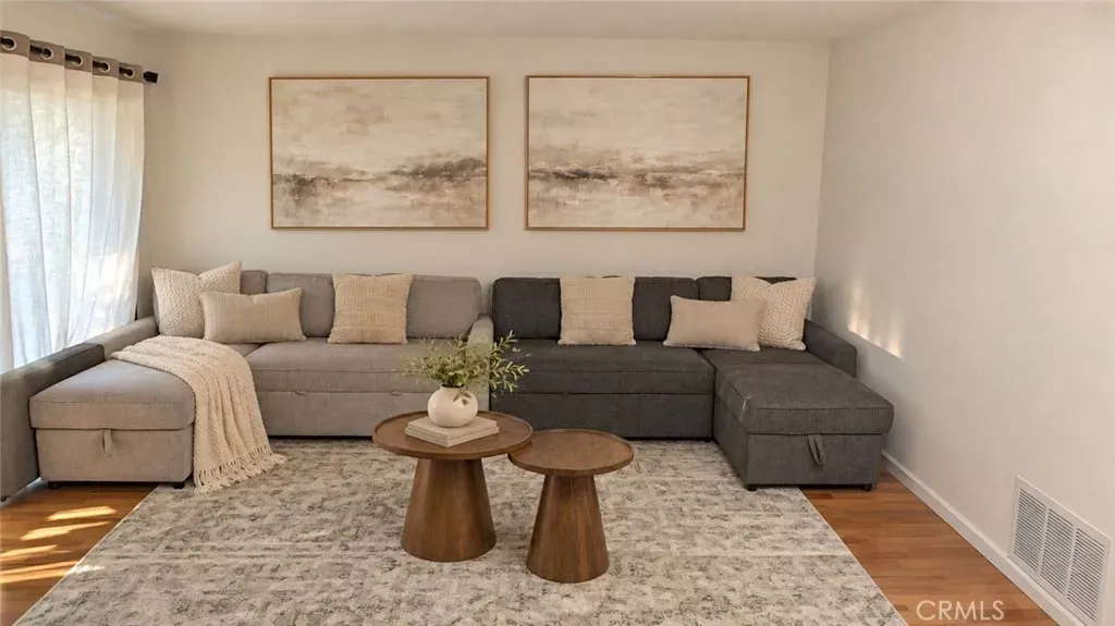 Property Photo: 664 Rosewood CA 93010