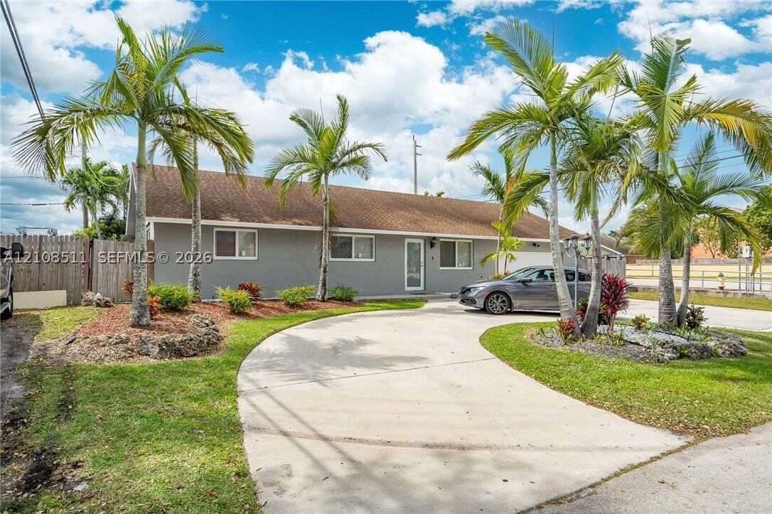 Property Photo: