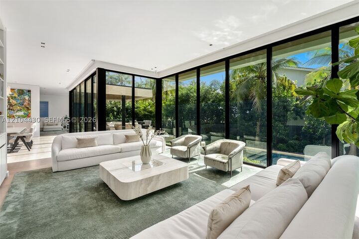 Property Photo: 360 Harbor Ln FL 33149