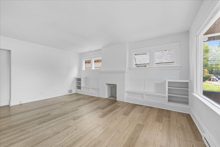 Property Photo:  1308 W Nora Ave  WA 99205 