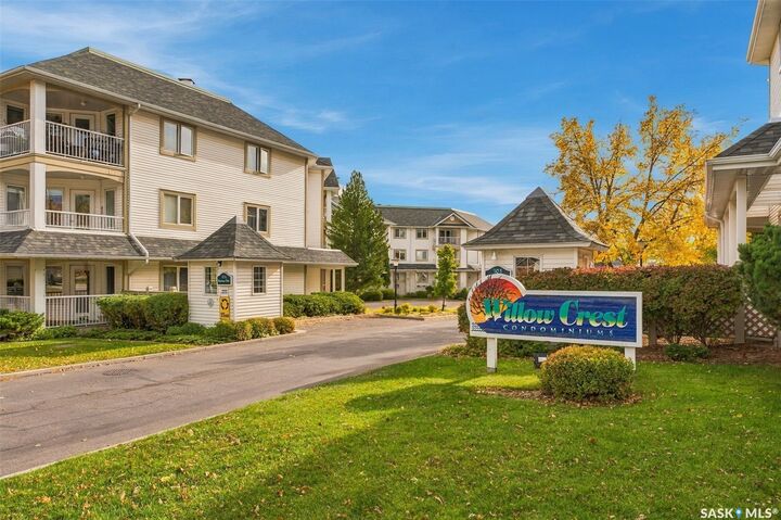 Property Photo:  305 Pinehouse Drive 324  SK S7K 7Z4 