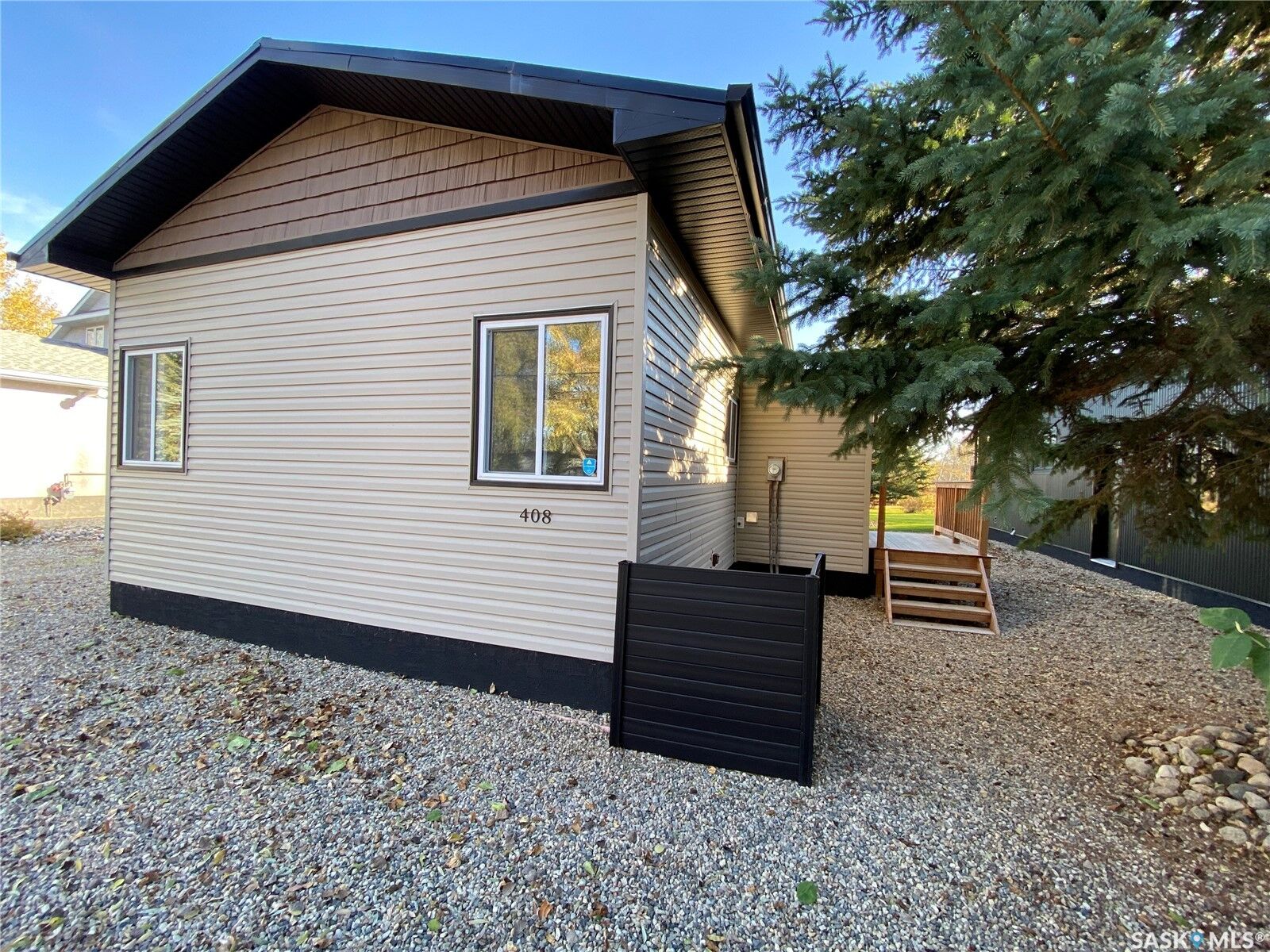 Property Photo:  408 Capalano Drive  SK S0A 0L1 