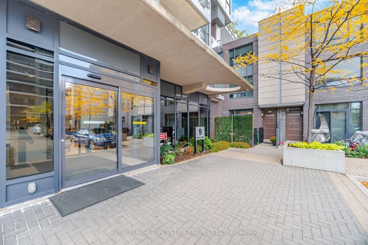 Property Photo:  9 Valhalla Inn Road 1608  ON M9B 0B2 