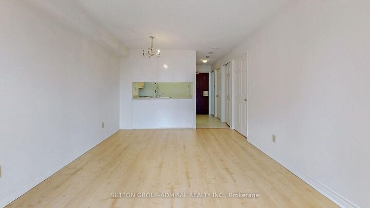 Property Photo:  736 Bay Street 2301  ON M5G 1N6 