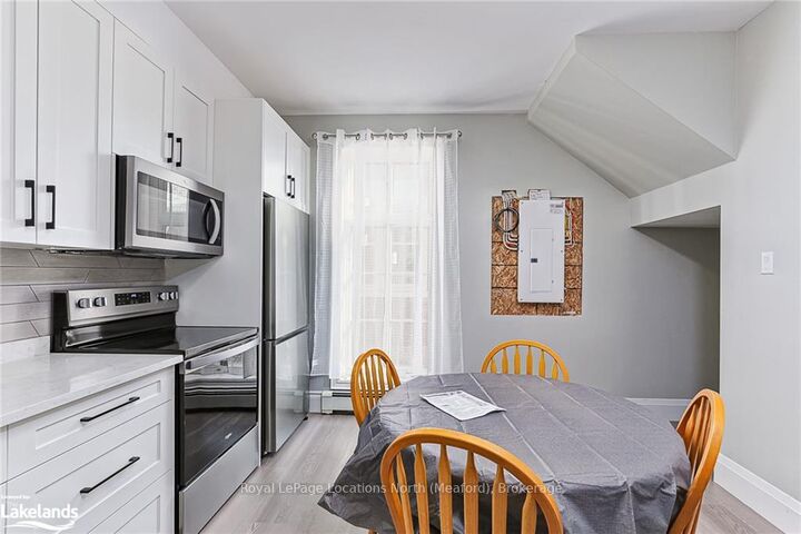 Property Photo:  51-A Nelson Street W  ON N4L 1N2 