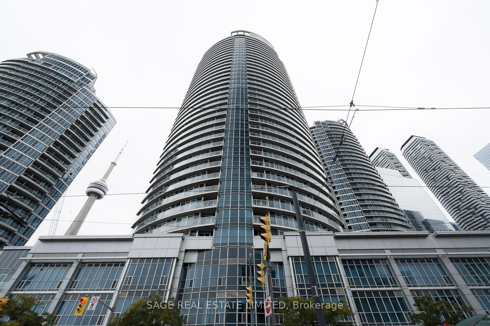 Property Photo:  208 Queens Quay W 1705  ON M5J 2Y5 
