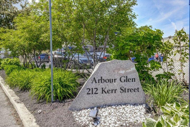 Property Photo:  212 Kerr Street 404  ON L6K 3B1 