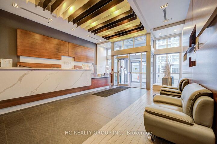 Property Photo:  70 Town Centre Court 2502  ON M1P 0B2 