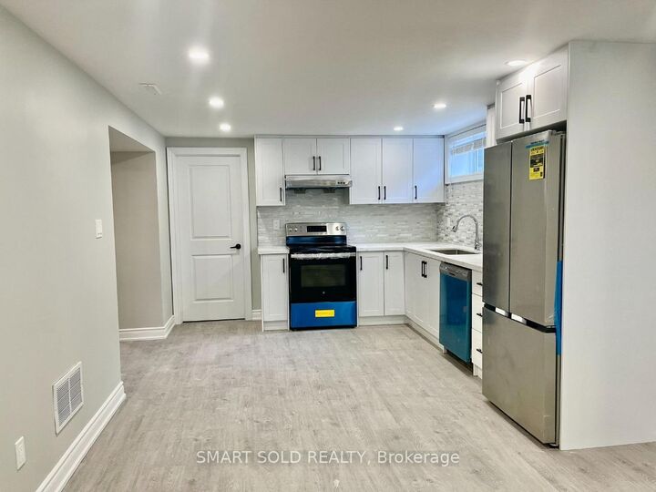 Property Photo:  228 Silverbirch Drive Lower  ON L3Y 2Z5 