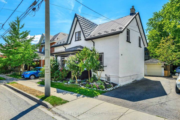 Photo de la propriété: 145 Church Street ON N2G 2S5