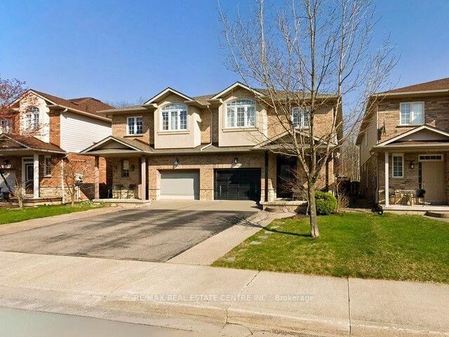 Property Photo:  5300 Picketts Way  ON L7L 7J6 