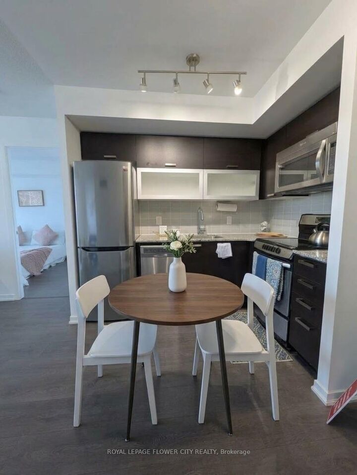 Property Photo:  68 Abell Street 730  ON M6J 0B1 