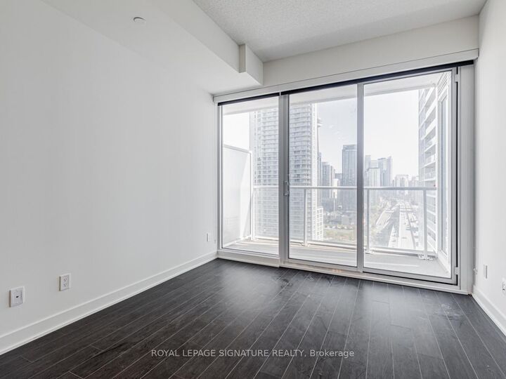 Property Photo:  19 Bathurst Street 2608  ON M5V 0N2 