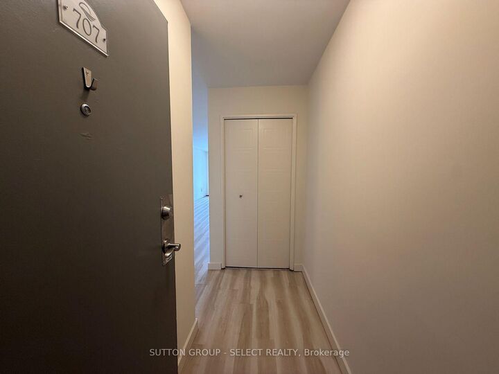 Property Photo:  563 Mornington Avenue 707  ON N5Y 4T8 