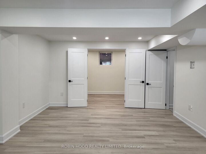 Property Photo:  251 Via Teodoro N/A  ON L4H 0X6 