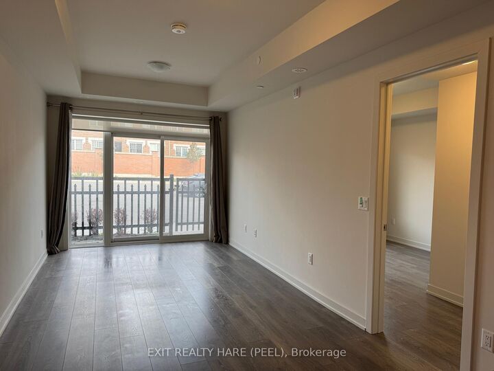 Property Photo:  62 Sky Harbour Drive 115  ON L6Y 6J2 