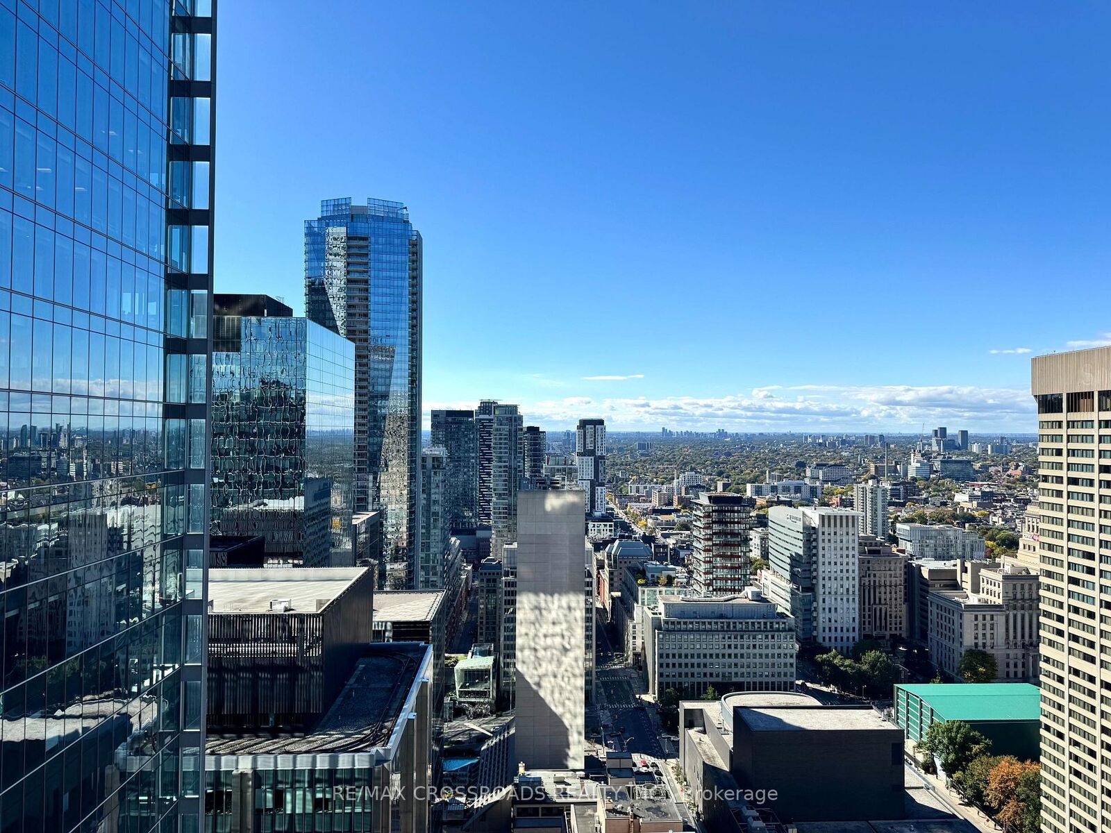 Property Photo:  70 Temperance Street 4014  ON M5H 0B1 