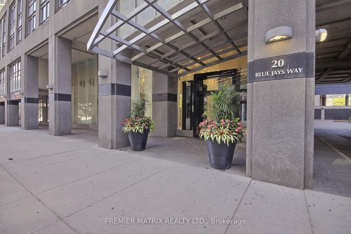 Property Photo:  20 Blue Jays Way 222  ON M5V 3W6 