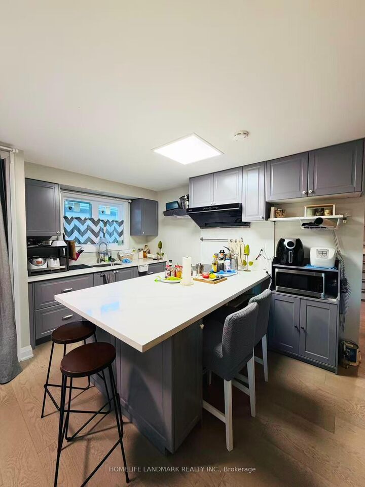 Property Photo:  170 Kirk Drive Upper  ON L3T 3L4 