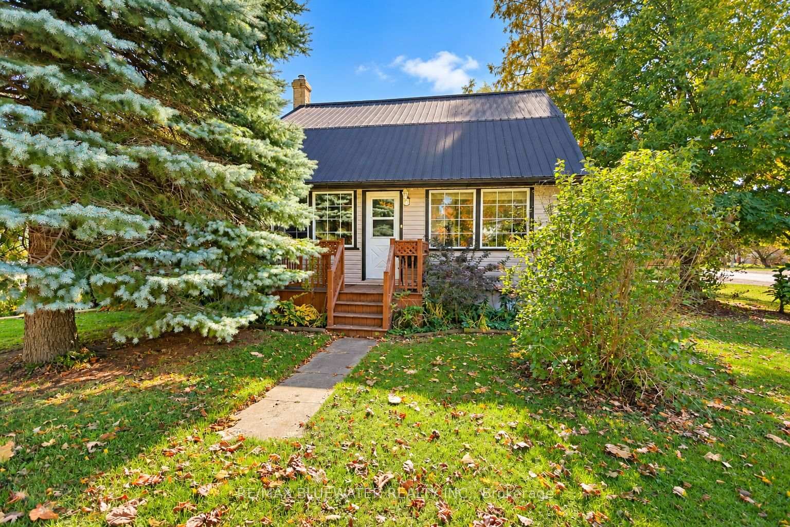 Photo de la propriété: 1601 Greenway Drive ON N0M 2K0