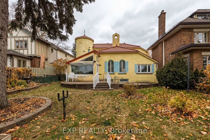 Property Photo:  16 Lakeview Terrace  ON K1S 3H4 