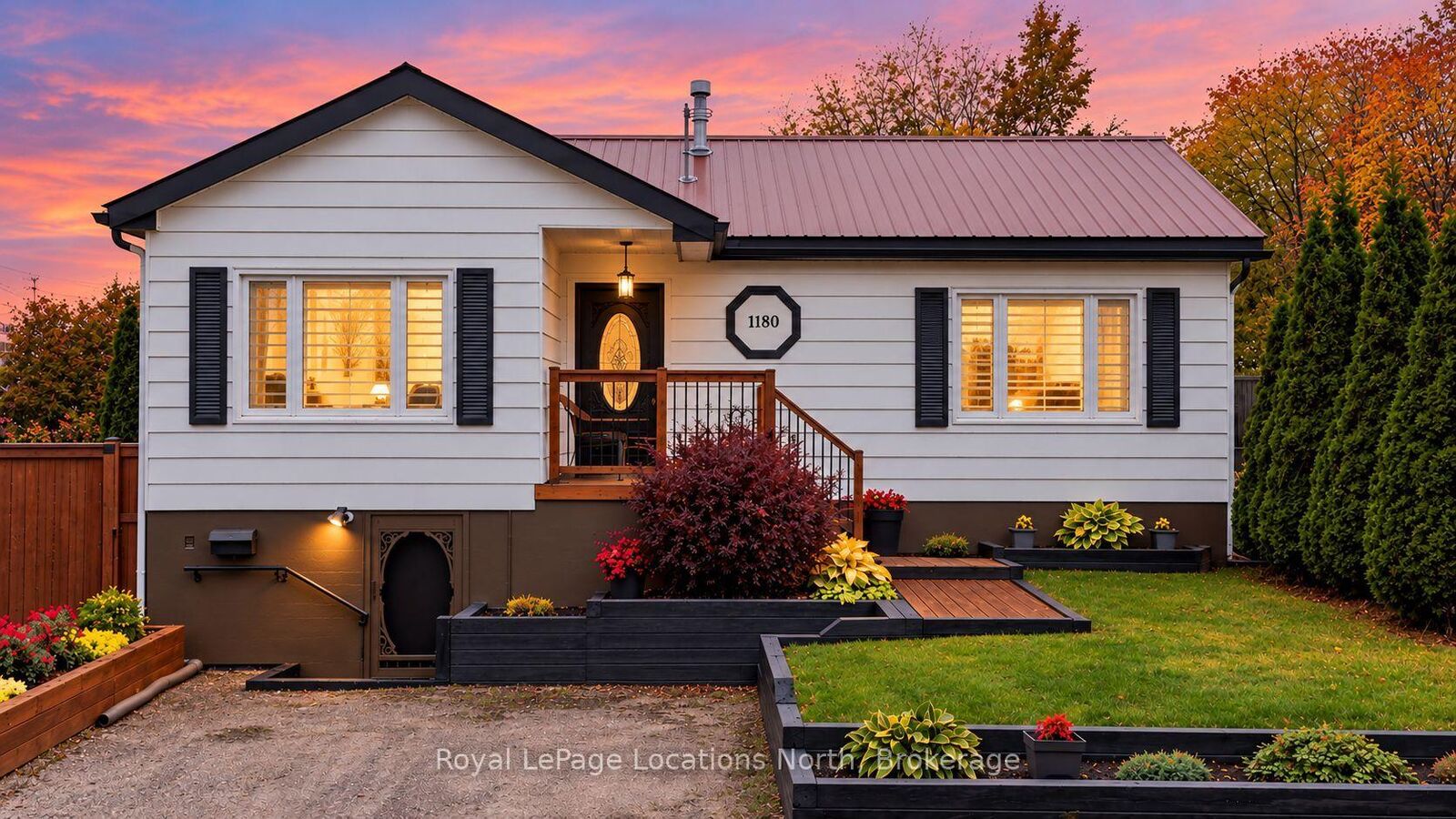 Property Photo:  1180 Copeland Street  ON P1B 3E8 
