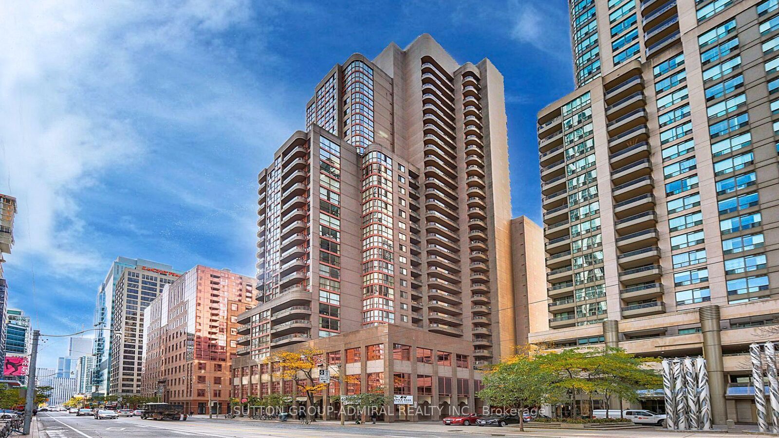Property Photo:  736 Bay Street 3107  ON M5G 1N6 
