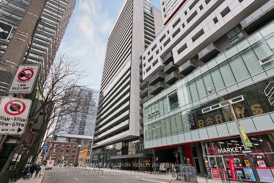 Property Photo:  330 Richmond Street W 307  ON M5V 1X2 