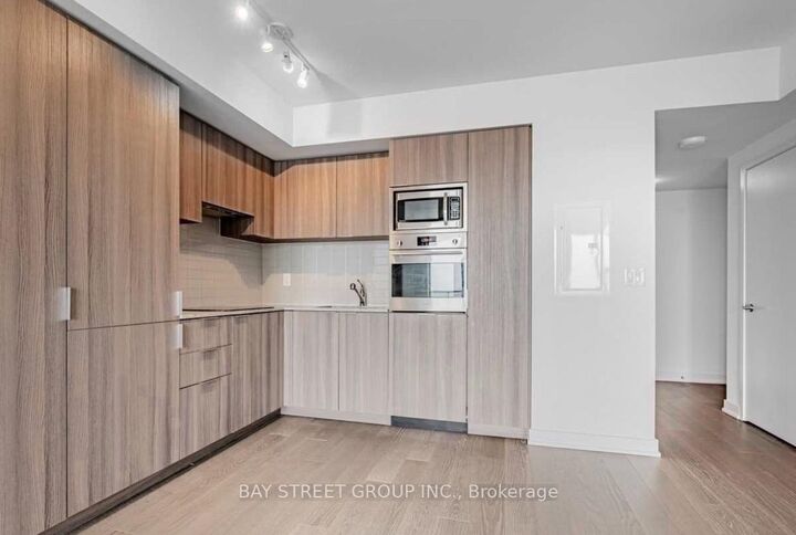 Property Photo:  11 Wellesley Street W 3306  ON M4Y 0G4 