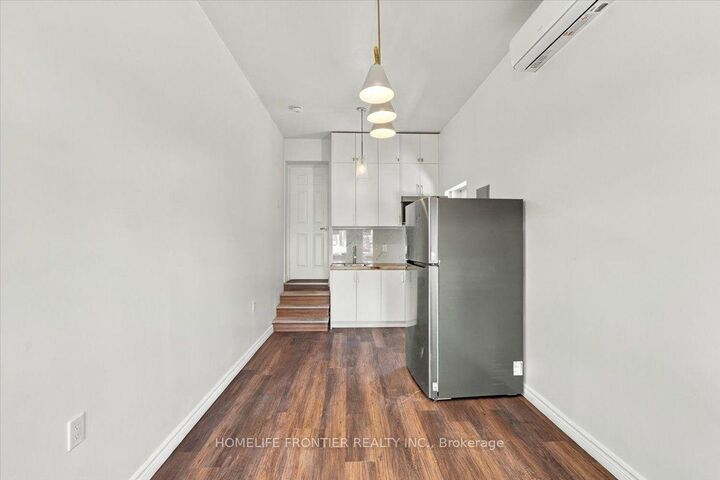 Property Photo:  99 Regent Road Unit 2  ON M3K 1H2 