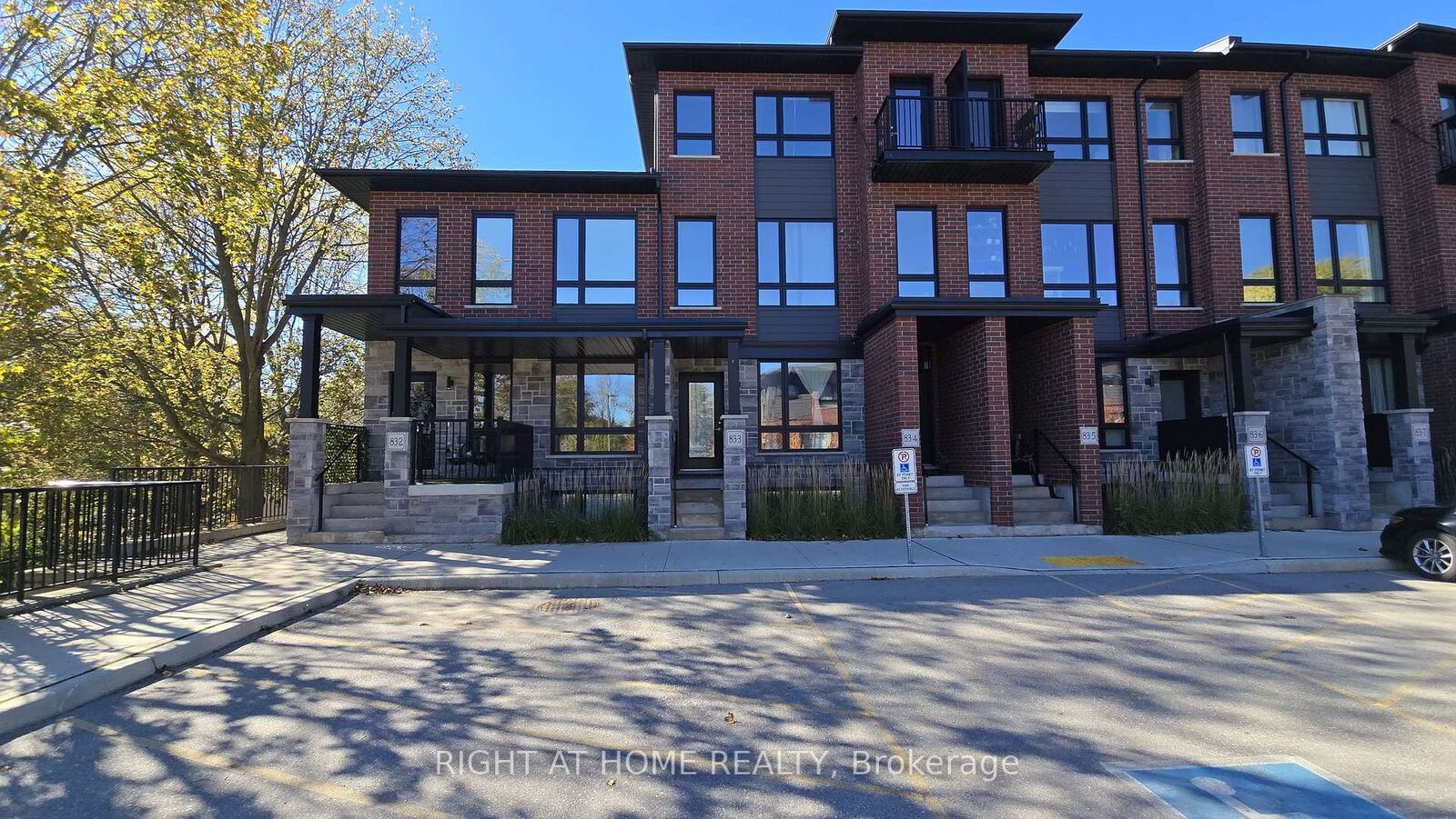 Property Photo:  83 Beechwood Avenue 03  ON N1H 0B6 