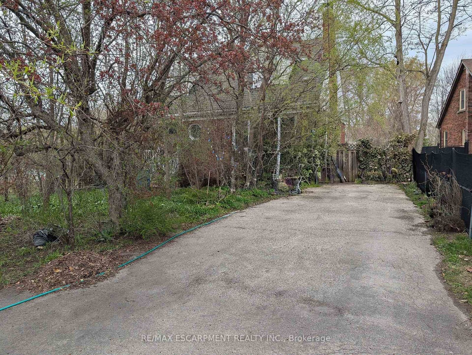 Property Photo:  115 King Street E  ON L8G 1L2 