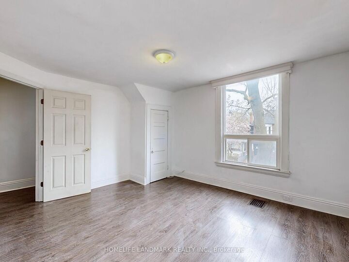 Property Photo:  609 Ossington Avenue Upper  ON M6G 3T6 