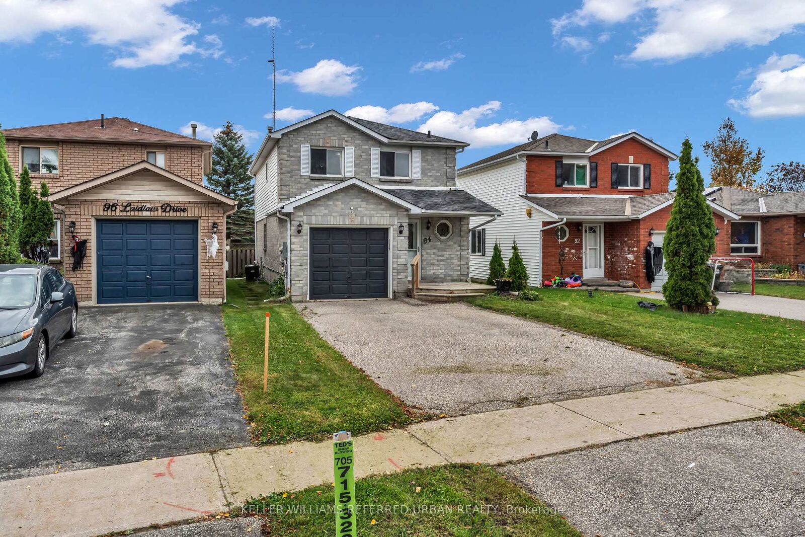 Property Photo:  94 Laidlaw Drive  ON L4N 7S2 