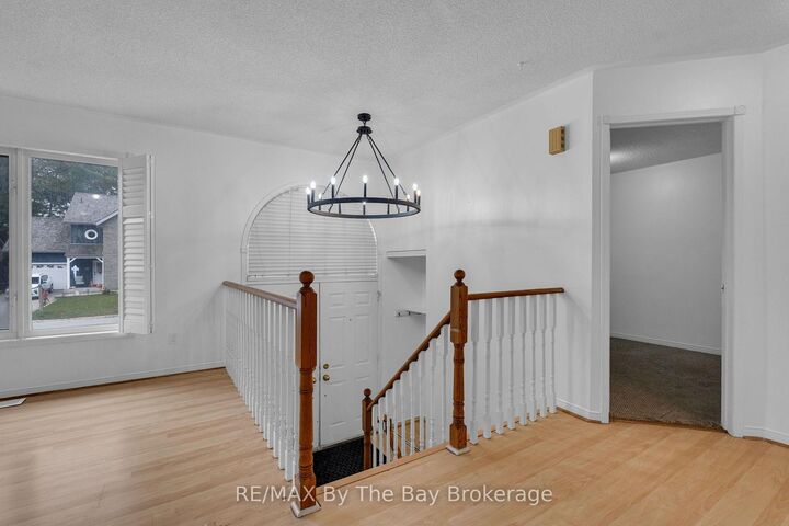 Property Photo:  5 Brillinger Drive  ON L9Z 1L4 